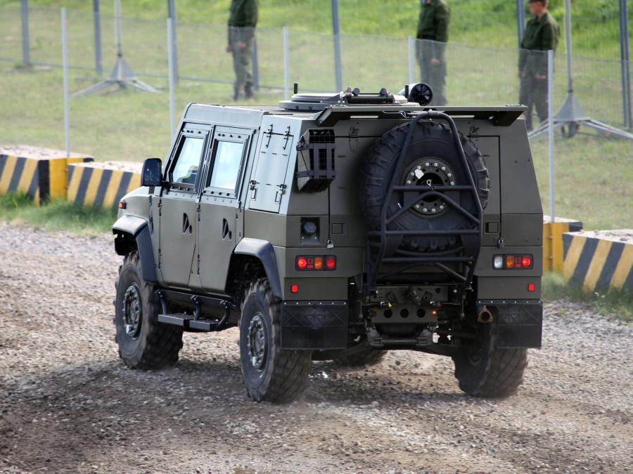  Iveco LMV Ris 2011 года  (фото 2 из 7)